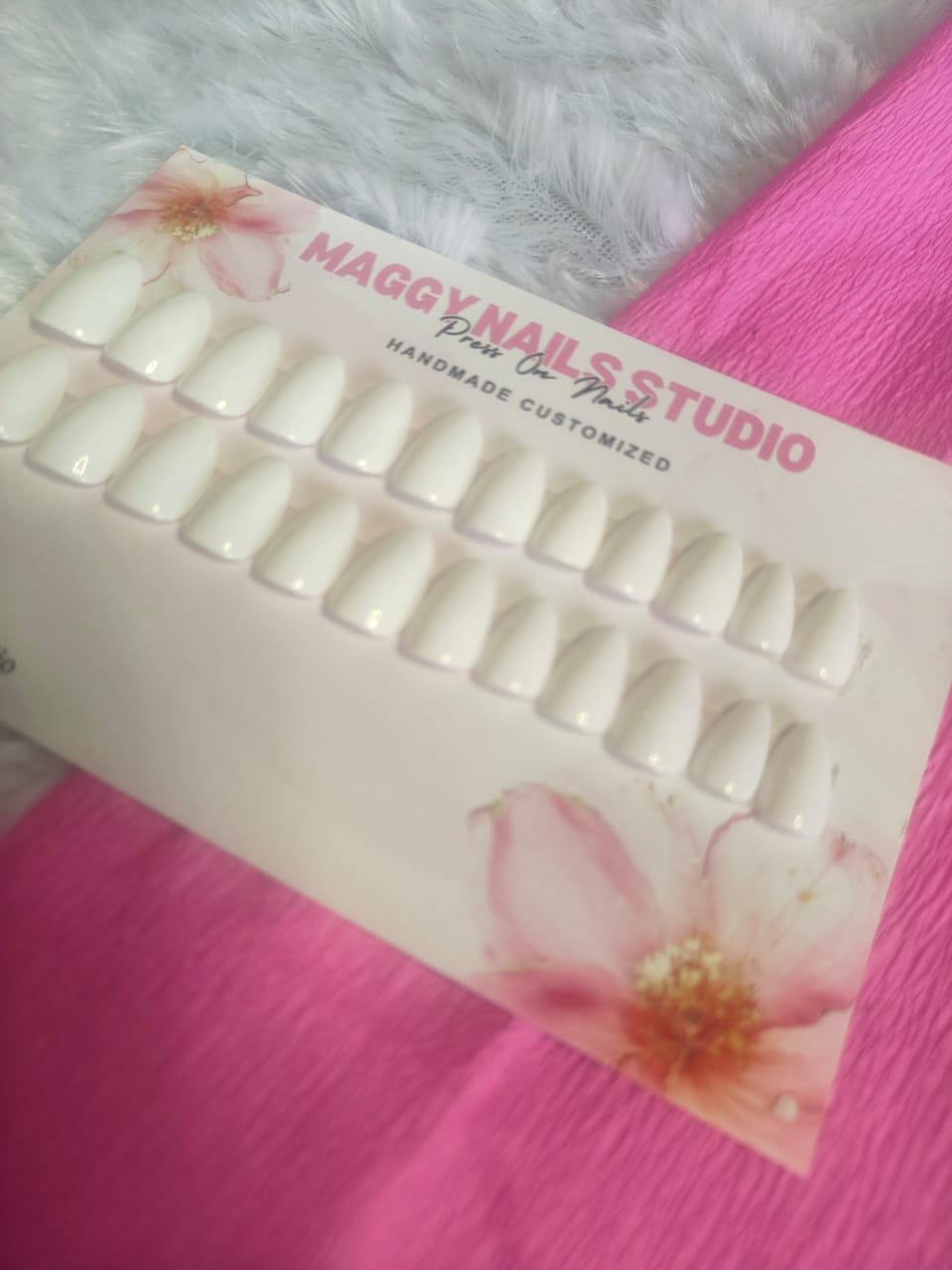 WHITE ALMOND NAILS